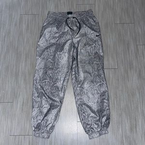 Nike Windbreaker Pants